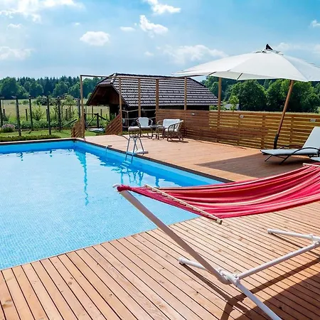 Pool Ana * Gradac